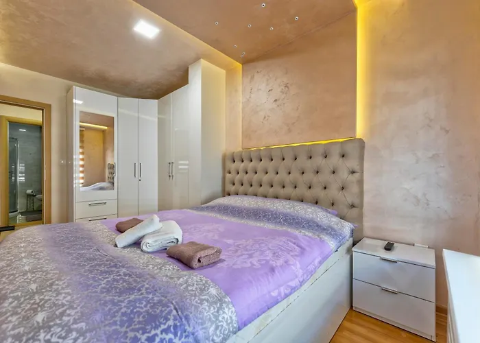 Vip Hana شقة زلاتيبور